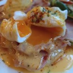 Breakfast Story - Classic Eggs Benedict (with Side Salad)