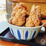 デカ盛り唐揚げ丼専門店キッチンBUSSTOP - 