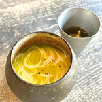 レヴォ - ⑦大門素麺　
      ・黒部の山羊チーズスープ、蕗の薹のオイル