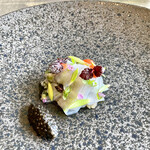 レヴォ - ②水蛸　
                                ・薪火の香り、菊芋、紫蘇オイル、吸盤、キャビア、
                                　自家製大葉のソース