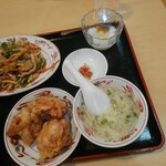 聚香楼 - 青椒肉絲と唐揚げセットライス大盛り