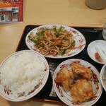 聚香楼 - 青椒肉絲と唐揚げセットライス大盛り