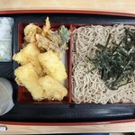 Sobadokoro Hoshizen - いか天ざる蕎麦大盛