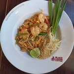 Black Canyon - Thai-style Fried Noodle with Prawn (Pad Thai)