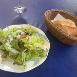トラットリア・イタリア - パン　サラダ