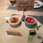 楽の蔵　レストランChez tomo. - 最後にこんなに色々デザートを　クリームブリュレ　食べられず　すみませんでした