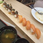 Kin Japanse Restaurant & Ramen - Nigiri (Samon + Anago)