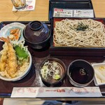 和食レストラン とんでん - 選べるミニ丼・北海道そば