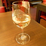 ラ プティマルシュ - 先ずは白ワイン