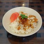 タイカレーラーメン シャム - タイのゆで鶏のせご飯［カオマンガイ］