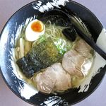 らーめん 藍屋 - 焼アゴ塩ラーメンのアップ