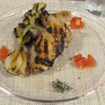 Cuore - メイン料理～淡路鶏のグリル キタアカリ ローズマリーの入った岩塩