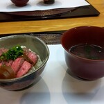 日本料理 椿 - ローストビーフ丼、おすまし
