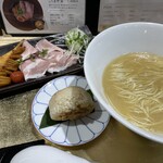 Ramen Kohakudou - 春らんまん堂