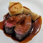 カルナヴァル - 新城市で獲れた本州鹿のロティ