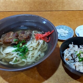 玉那覇ウシ商店_1