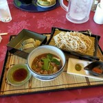 信楽カントリー倶楽部 杉山コース レストラン - 豚肉つけ蕎麦とさば寿司