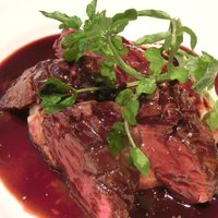 BISTRO DOUBLE - 牛バベットステーキ赤ワインソース 1700円