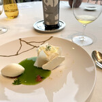 ナベノ-イズム - デセール2種類目、ガトーフロマージュ2種とフロリダ産グレープフルーツのデクリネゾン