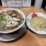 麺のあんまる + らーめん亨 - 