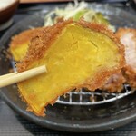 とんかつ 栄ちゃん - おやつは安納芋フライ。