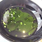 AQUA DINING CAFE 瓢黎 - ワカメのお吸い物