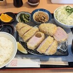 山ぼたん - ロースとヒレかつ定食上3300円