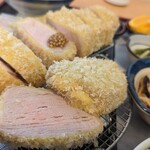 山ぼたん - ロースとヒレかつ定食上3300円