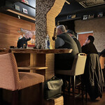 バー酒音 淀屋橋 - マスター自らドラムを演奏することも。アットホームな雰囲気の落ち着いたJAZZ BARです。