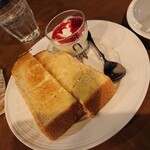 サッポロ珈琲館 - トーストとヨーグルト