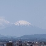 茅ヶ崎 そば処 榮家 - 近隣の銀河大橋より富士山