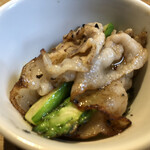 ニクアザブ - せせらぎポークはアスパラガスを巻いてアスパラソースで