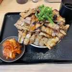 炭火焼き豚丼専門店 豚小家 - 