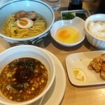 ra-mennikudomburiyoshinaritoripaitantorijin - 昆布だし香る昆布水つけ麺とたまごかけごはんと唐揚げ