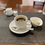 Iru bambi nookusawa - ランチ　食後のコーヒーとプチデセール