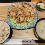 とん汁と玄米の店 檍食堂 - しょうが焼き定食（玄米ご飯）