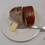 レストラン ルボワール - セットメニューの自家製パン