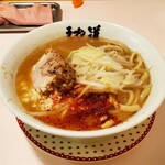 成蹊前ラーメン - 中ラーメン ぶた1枚