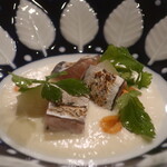 anchoa - 長井産鰆の腹身炙りアップ
