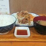 Gohanya Motozawa - しょうが焼き定食 ¥850