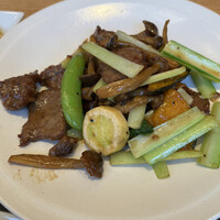みこころ 無添加チャイナ935 - 国産牛と野菜の黒胡椒炒めのランチ　1300円