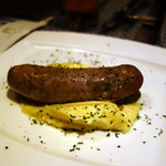 R restaurant & bar - 