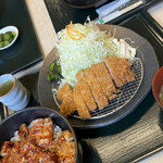 ゆうたく - とんかつ豚丼セット