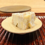 すし処 ひさ田 - ◆白い卵とホワイトアスパラの玉子焼  カンボジア胡椒がけ