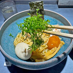 うずとかみなり - 繊維に沿った刻み方に変わった九条ネギ