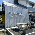 The Villa & Barrel Lounge - 