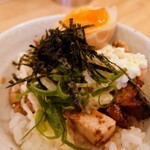 Menshouwa - 令和5年5月 ランチタイム
      ブタチャーシュー丼ミニ 150円