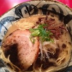 こく旨は食べやすいとんこつラーメン