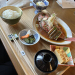 Kutsukake Dining - 