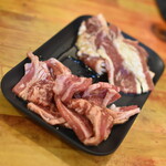 七輪焼肉 安安 - 安安カルビ（３１９円）・ヤングカルビ（２９７円）２０２３年５月